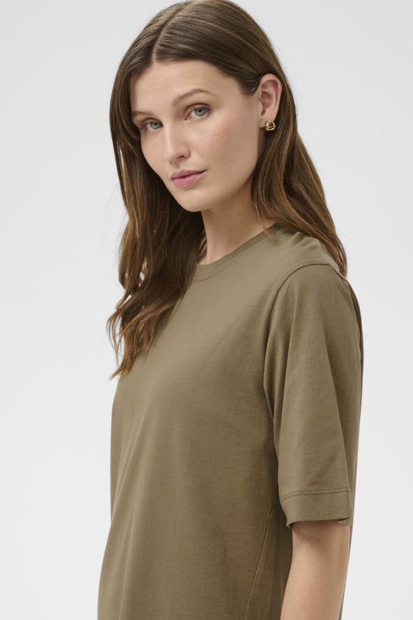 Robe Aeve