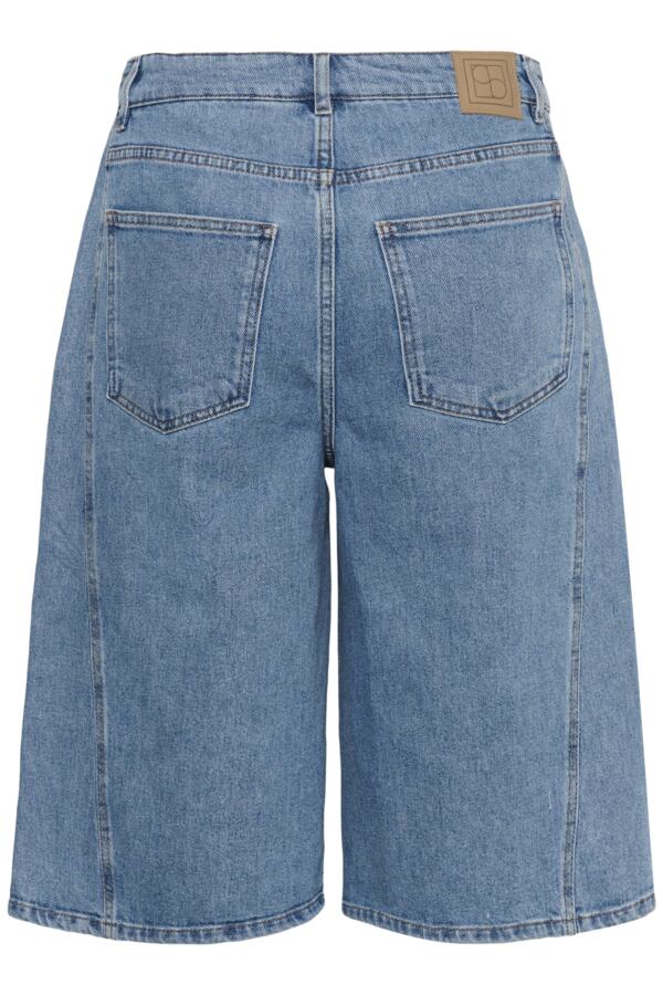 Short Adabella