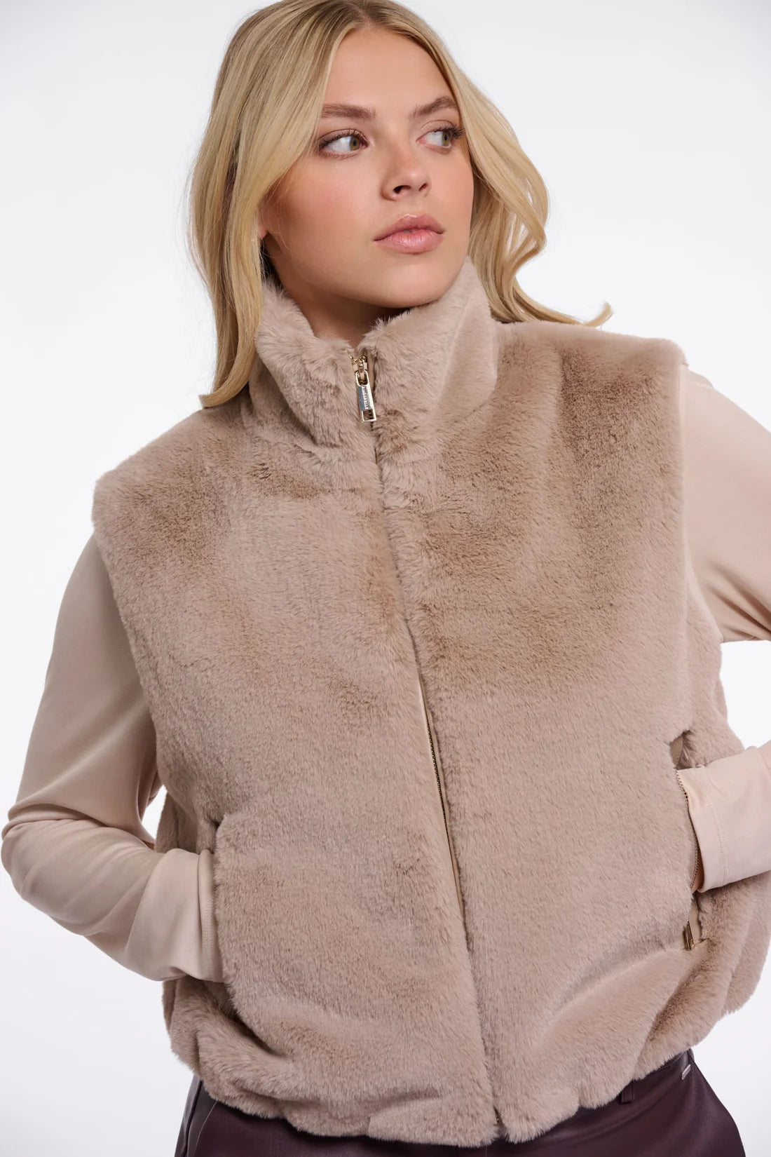 Veste sans manches Nikki| Plusieurs couleurs