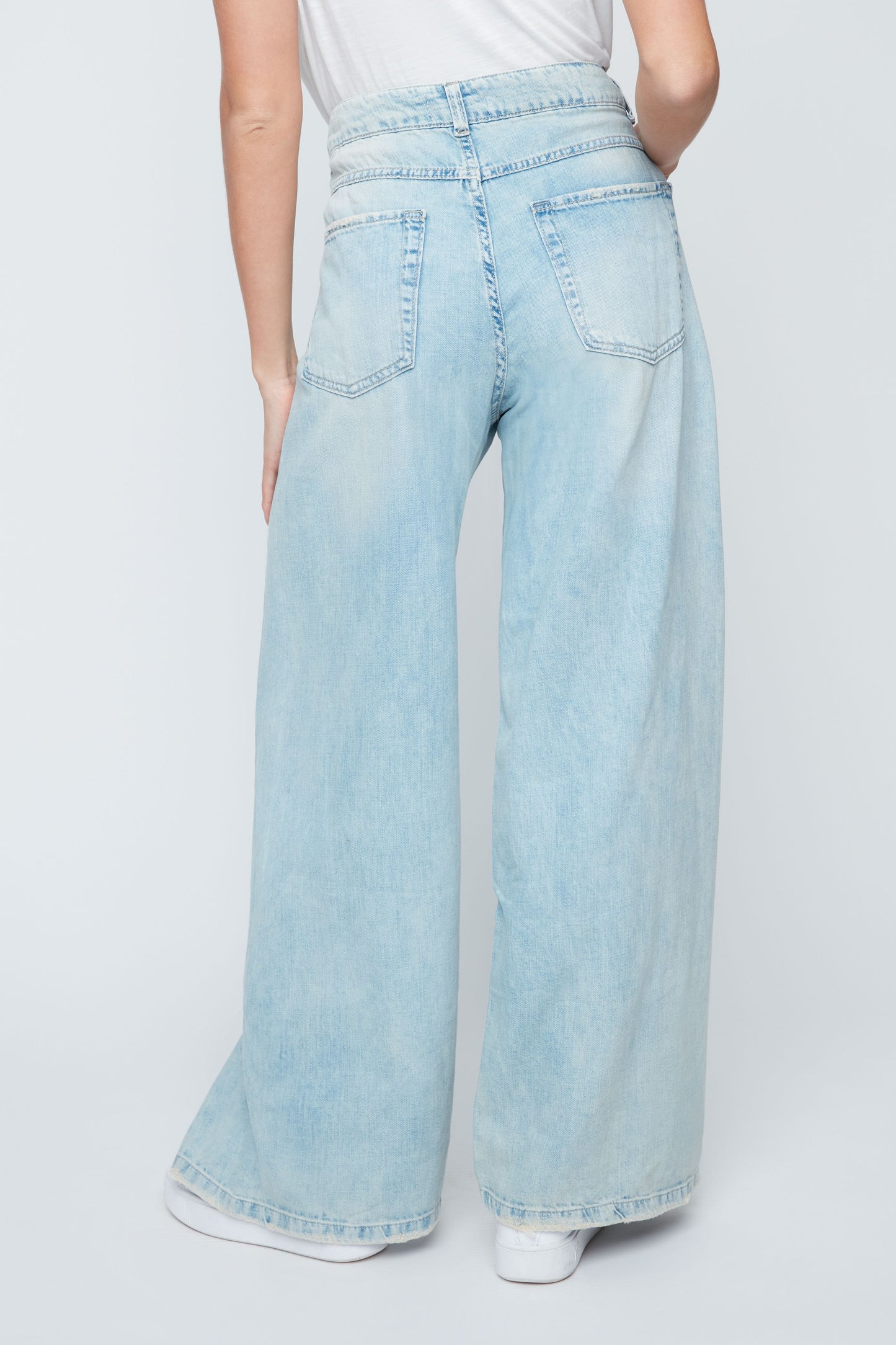 Jean Bleached
